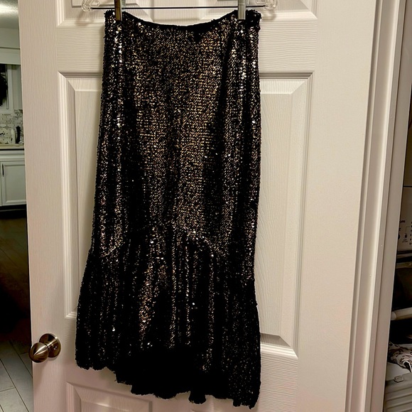Sequinned Black and Gold Skirt - Picture 1 of 4
